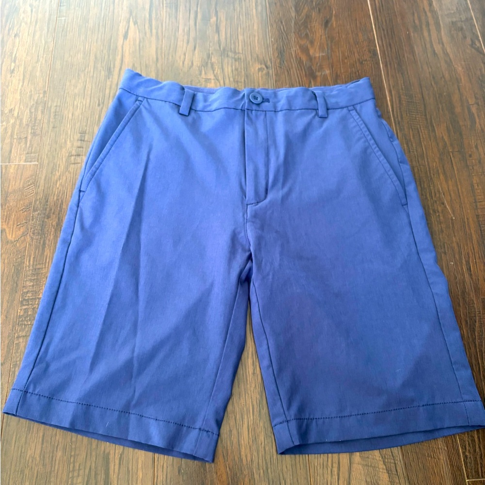 Boys Vineyard Vines performance short size 16